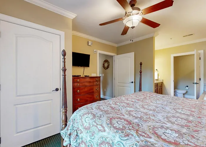 Summit Manor Condos Unit B3062