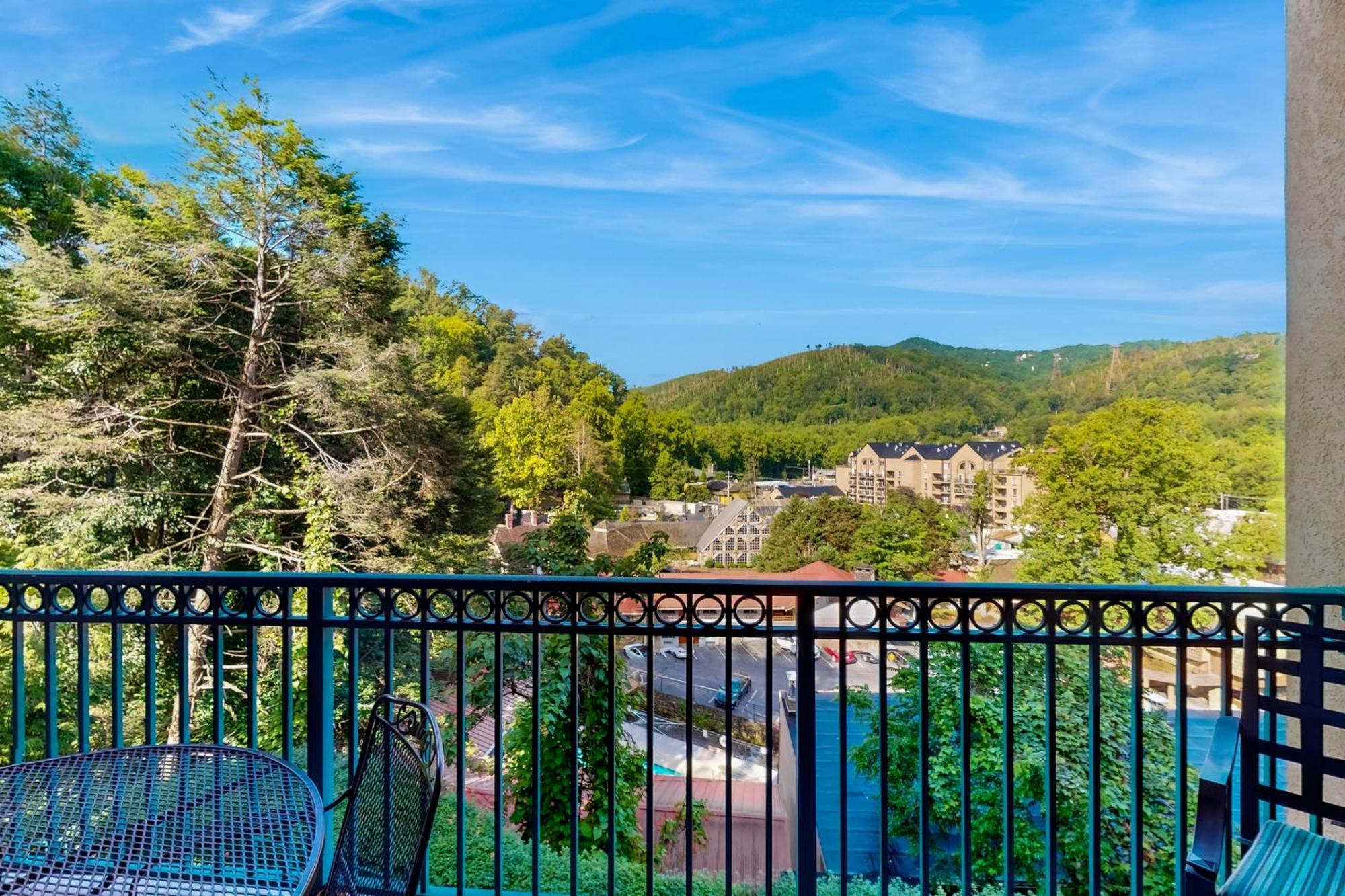 Summit Manor Unit B3062 Appartement *